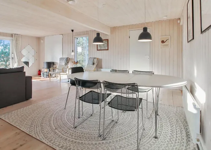 Jakko - 2-6km From The Sea By Interhome Bolilmark